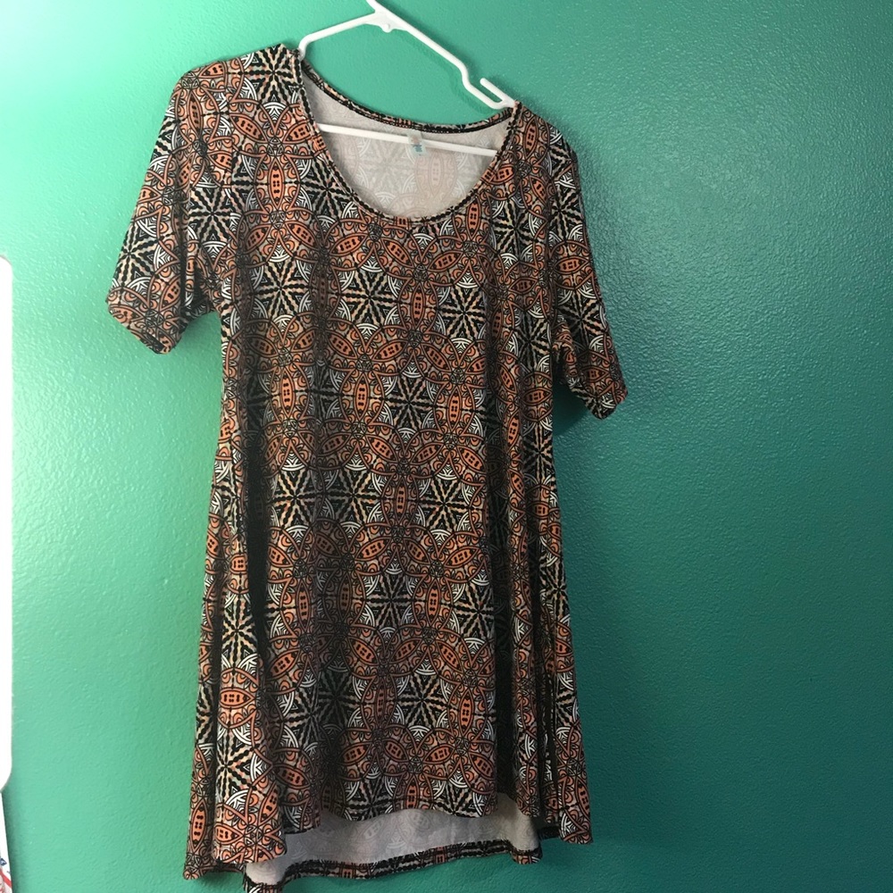 ✨ Final Price✨ L Lularoe Perfect T